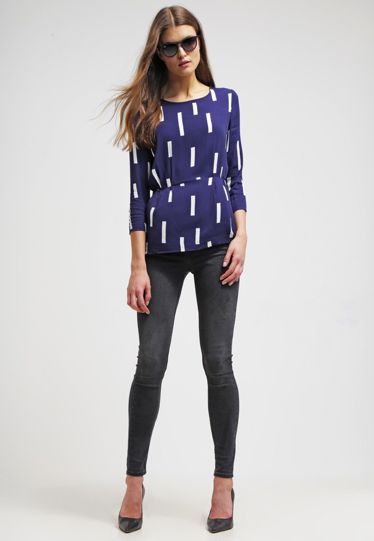 5 pezzi per creare l’outfit primaverile perfetto