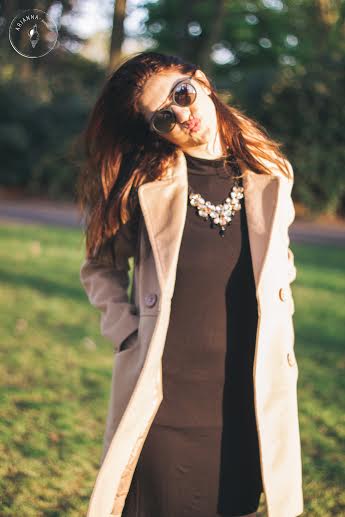 Ritorno all’inverno con un camel coat